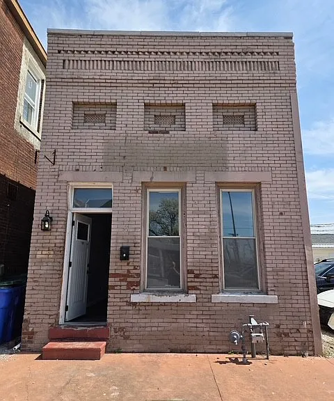 108 S Hart St #1 — Photo 9