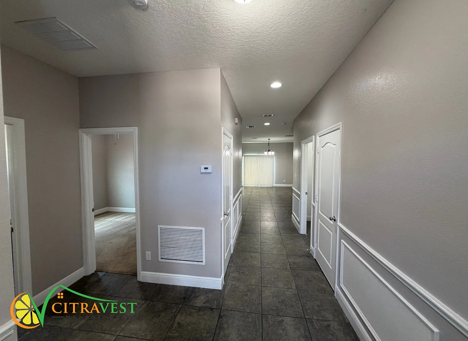 Gorgeous 2019 4B/2B in Poinciana! — Photo 2