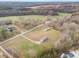 3051 Shoal Rd, Crouse, NC 28033