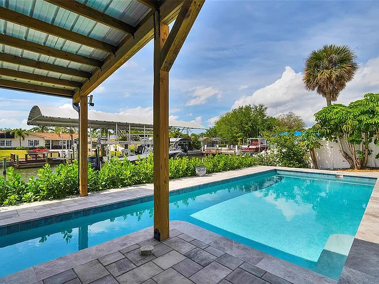 3944 Doral Dr — Photo 38