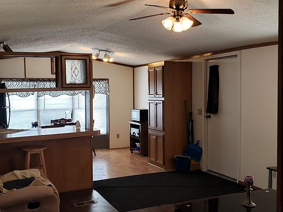 4th image of 7225 Southwest Hwy #6X