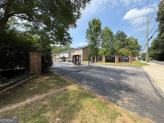 3rd image of 2604 Campbellton Rd SW #2G