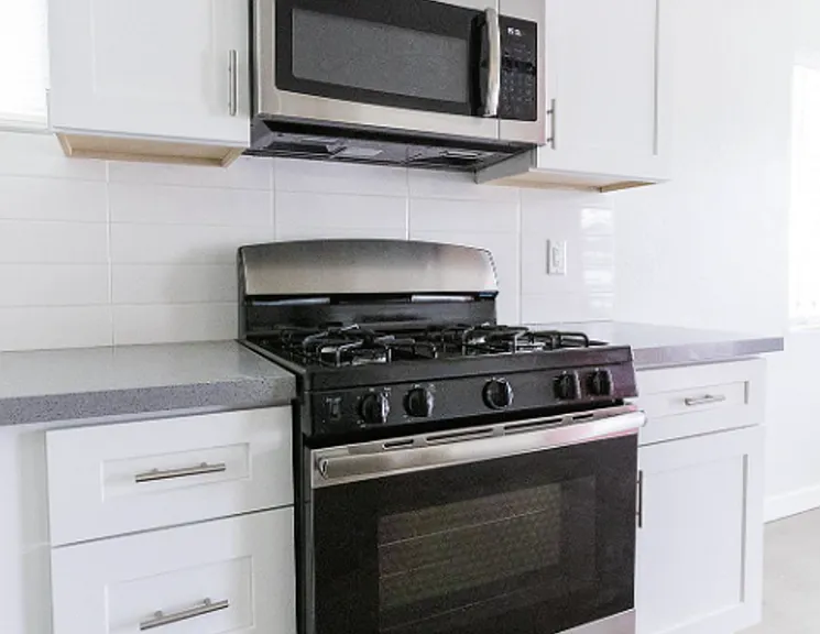 320 W Highland Ave — Photo 4