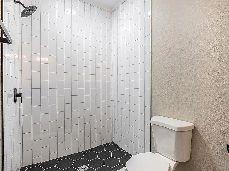 6665 Knox Ct #A — Photo 8