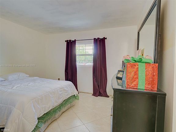 5th image of 21428 NW 40th Circle Ct