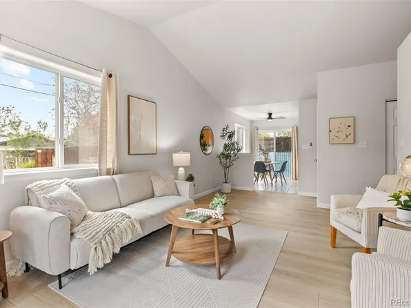 879 S Newton Street, Denver, CO 80219
