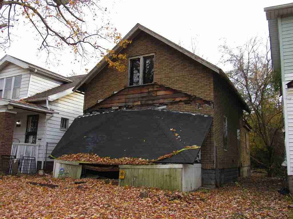 2353 Cortland