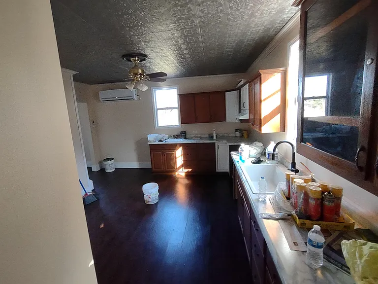 219 E High St — Photo 23