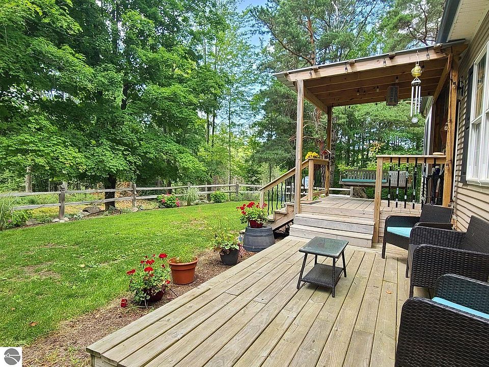 1st image of 4536 Moore Rd