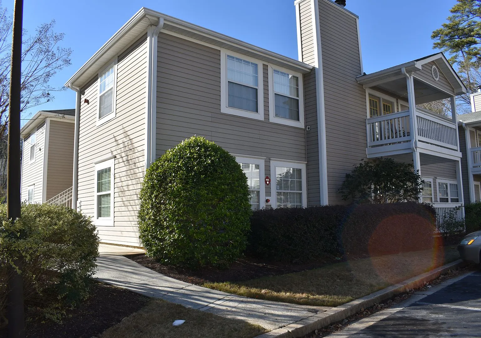 Brookhaven Condo For Lease New Appliances — Photo 1