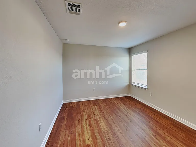 8010 Dampton Ln — Photo 12