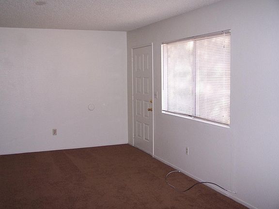 4th image of 73838 S Slope Dr APT A