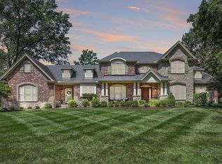 1723 Pine Hill Dr, Saint Louis, MO 63131