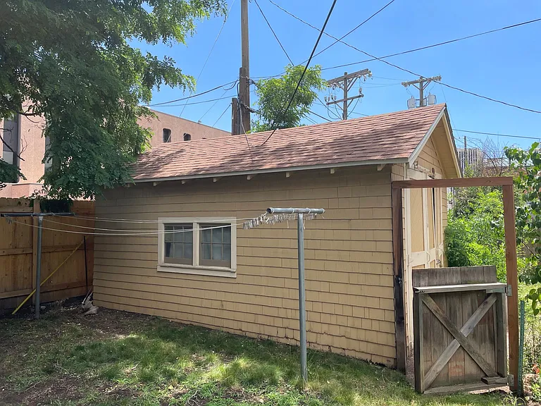 11 Boulder Crescent St — Photo 6