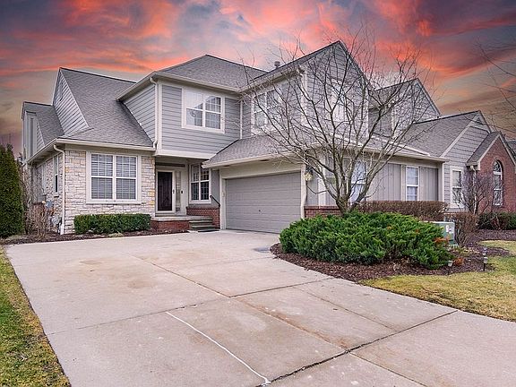 2nd image of 3805 Winding Brook Cir