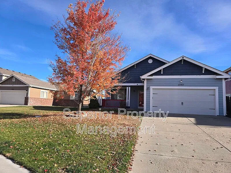 5 bed, 3.0 bath, 2856 sqft, $2,900 — Photo 3