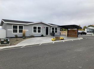 1124 N Harrison Pl, Kennewick, WA 99336
