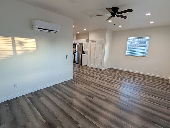 3rd image of 5228 Marconi Ave #5232