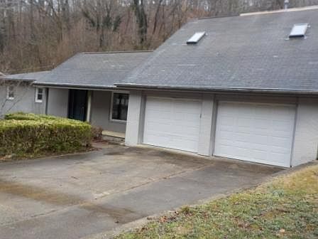 1st image of 447 Trimble Hts