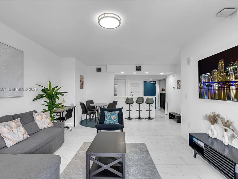 1850 Monroe St #401 — Photo 9