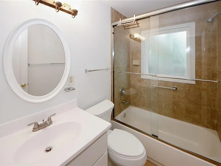 895 Durant Pl NE — Photo 19
