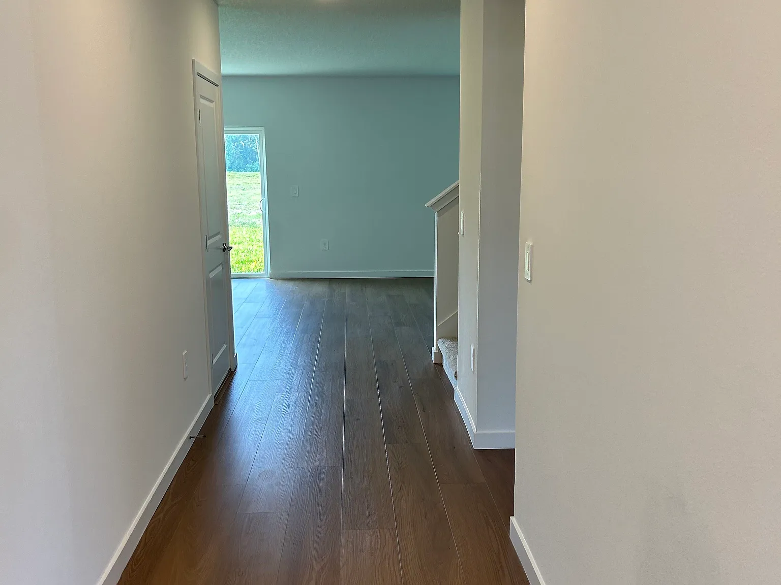 5 bed, 2451 sqft, $2,800 — Photo 3