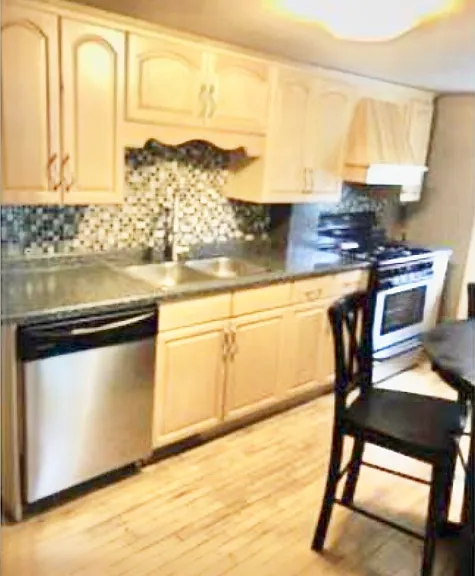 838 1/2 S Roosevelt St — Photo 9