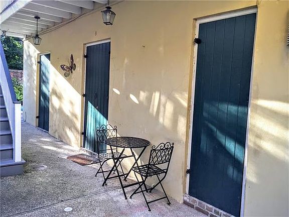 3rd image of 1210 Chartres St