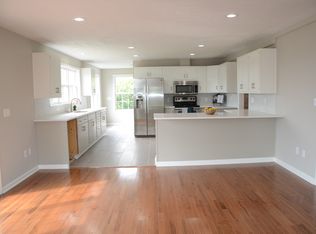 199 Ridgeway Dr, Bridgeport, WV 26330