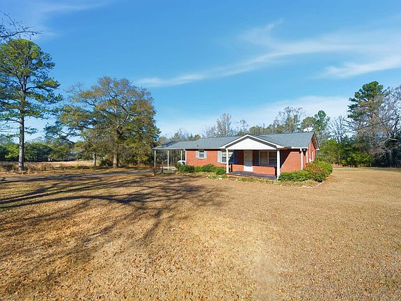 3rd image of 555 Bishop Rd