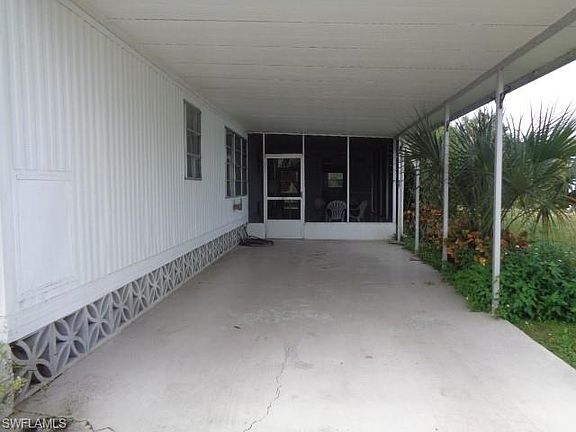 2nd image of 2749 Breezewood Dr