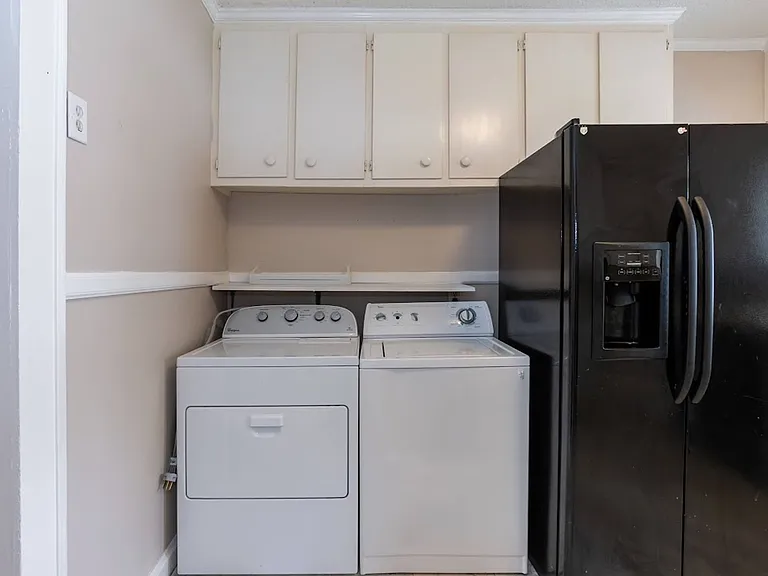 3107 Lucas St — Photo 9
