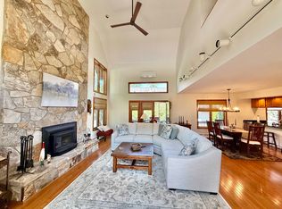 10 Middle Ridge Rd, Bondville, VT 05340