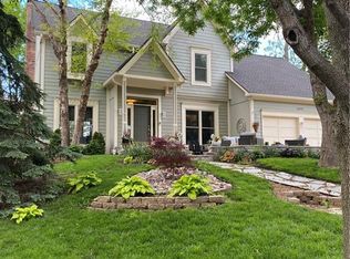 14910 Rhodes Cir, Lenexa, KS 66215