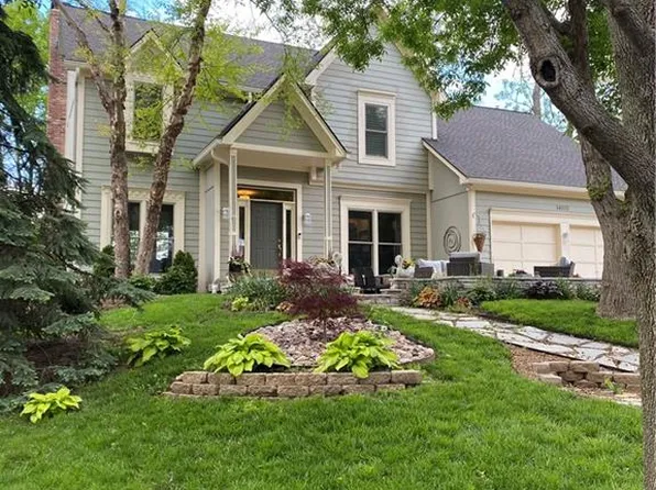14910 Rhodes Cir, Lenexa, KS 66215