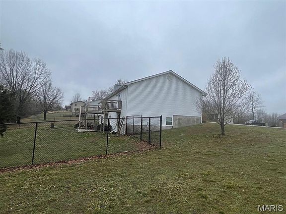 4th image of 24570 Spencer Rd