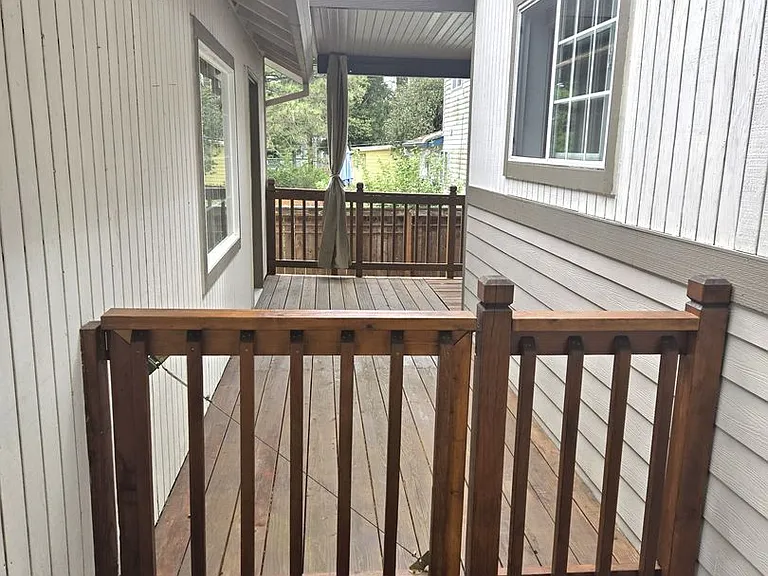 703 Barclay Hills Dr — Photo 6