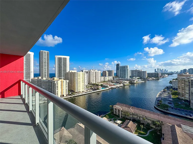 2602 E Hallandale Beach Blvd #1708 — Photo 10
