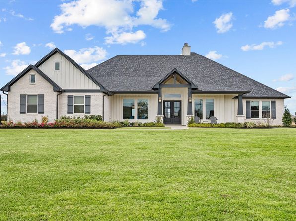 14923 Old Irish Farm Rd, Baytown, TX 77523