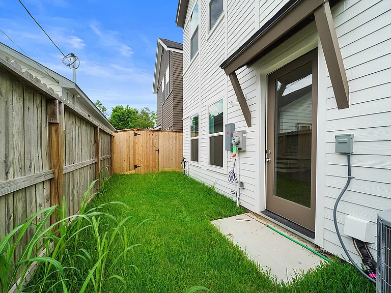 7504 Carver Rd #D — Photo 21