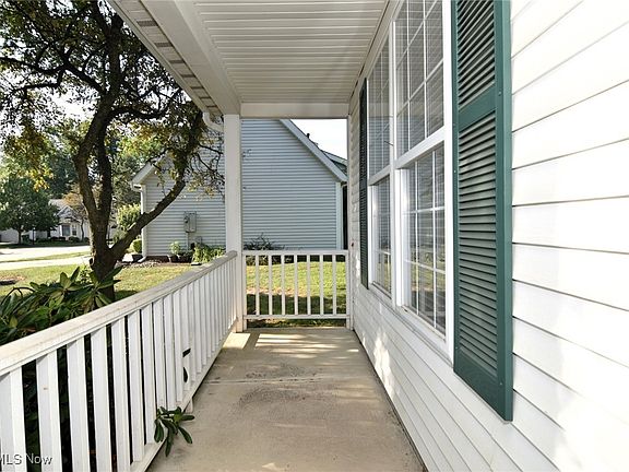 2nd image of 140 Pebblebrook Dr