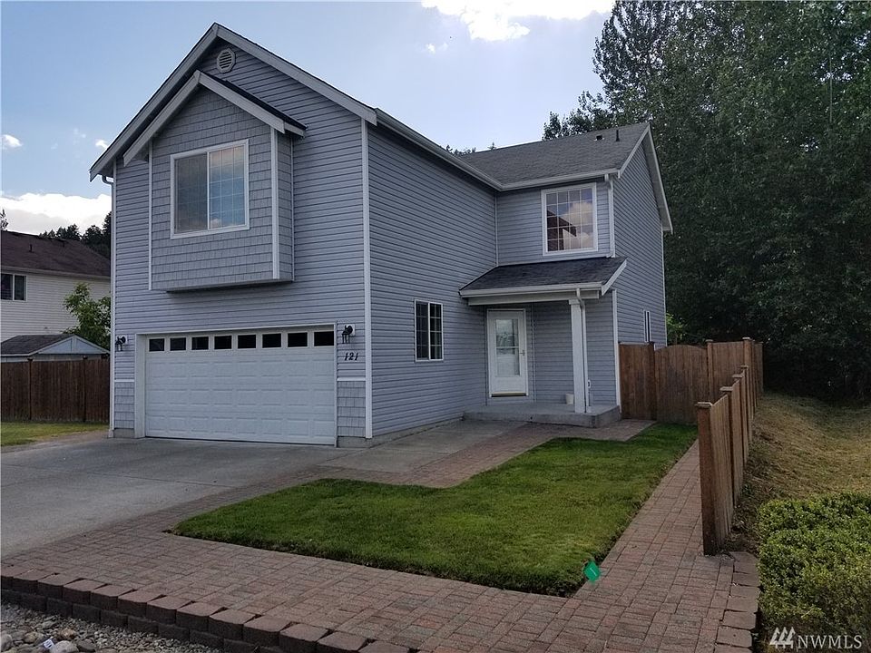 1st image of 121 4th Ave N