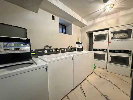 Rented by Pear NYC LLC | media 18