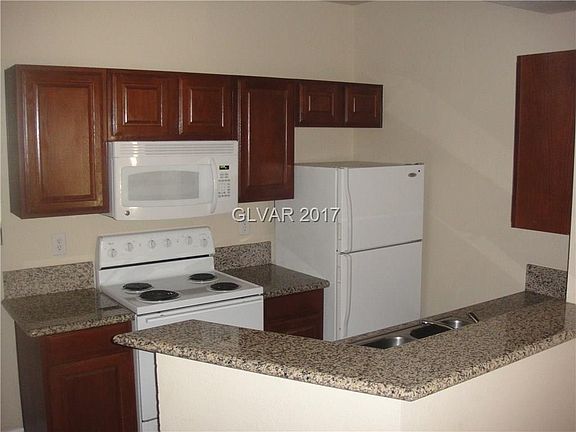 3rd image of 5118 N Jones Blvd