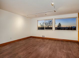 519 N Bowdoin Pl APT 203, Seattle, WA 98103