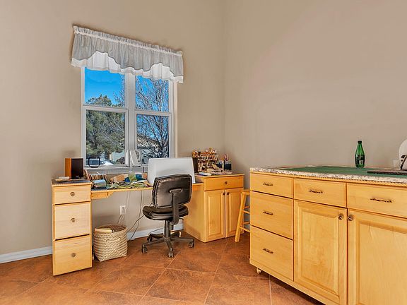 5th image of 301 Zuni River Cir SW