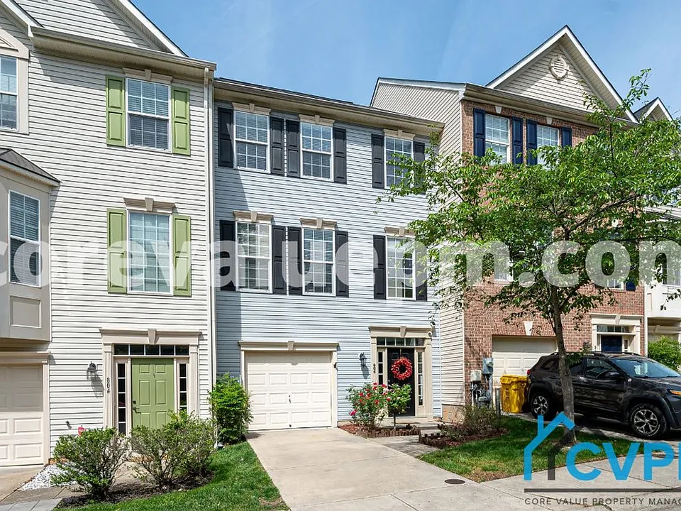 806 Emory Ct