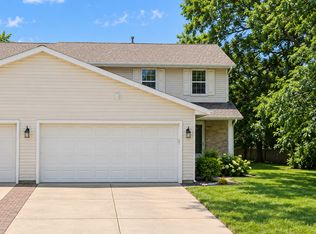 416 Aloysius Ct, De Pere, WI 54115