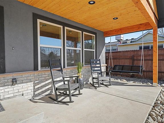 4th image of 125 6th Street