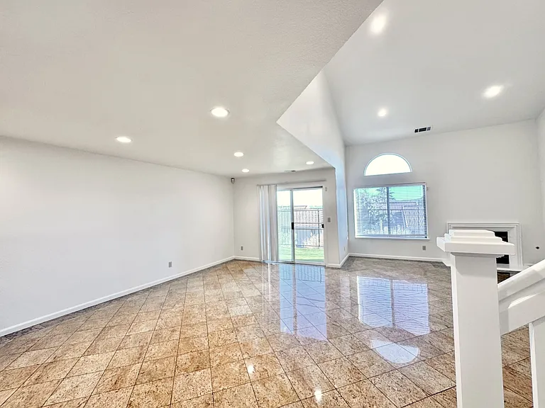 4378 Conejo Dr — Photo 12